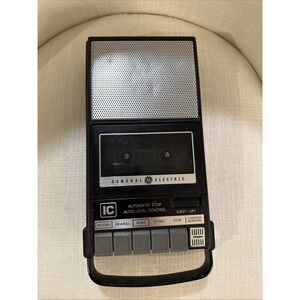 Vintage GE General Electric IC 3-5003A Portable Cassette Recorder Tape Player
